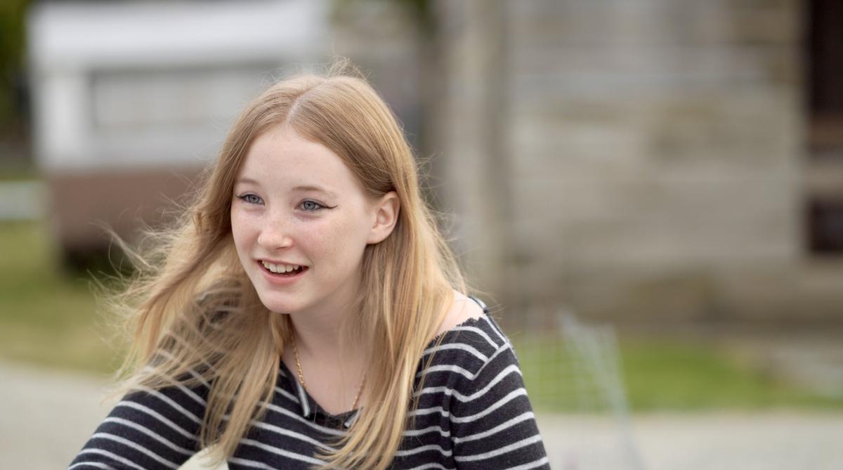 Screen teens student